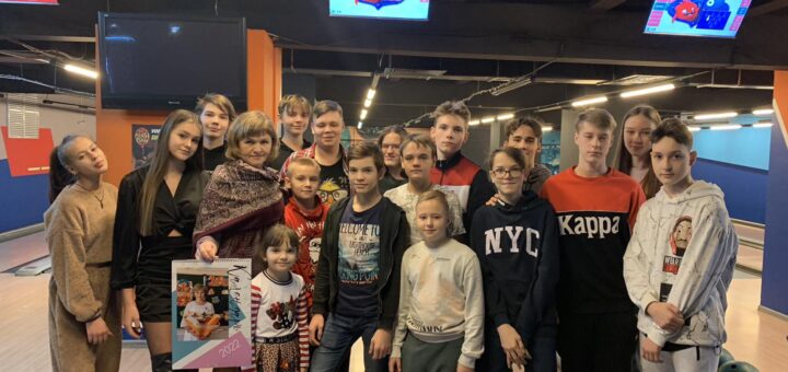 ГБОУ СОШ №2 г. Сызрани | Новогодняя перезагрузка в 8-а классе