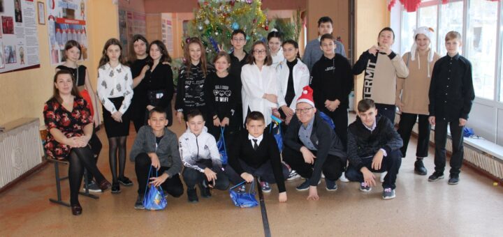 ГБОУ СОШ №2 г. Сызрани | Новогодний квест "Остров сокровищ" в 7-г классе