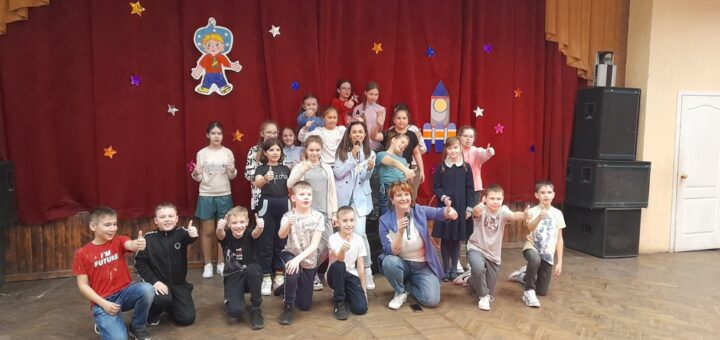 ГБОУ СОШ №2 г. Сызрани | Развлекательная программа "Поехали", посвященная Дню космонавтики