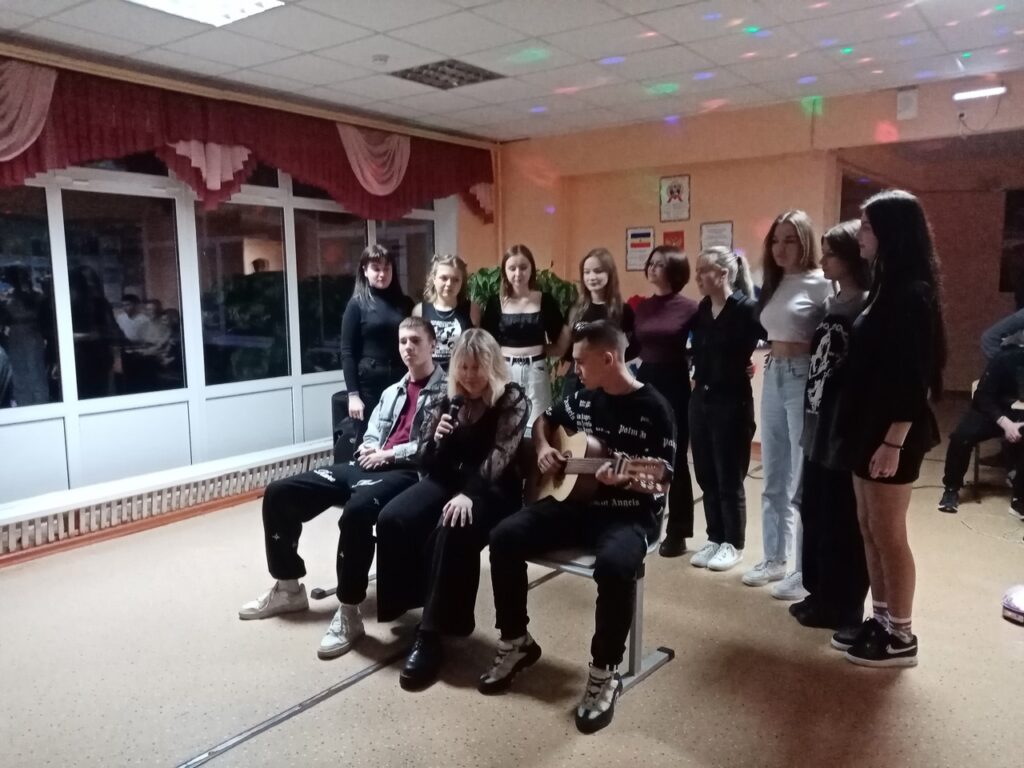 ГБОУ СОШ №2 г. Сызрани | Осенний КВН для старшеклассников