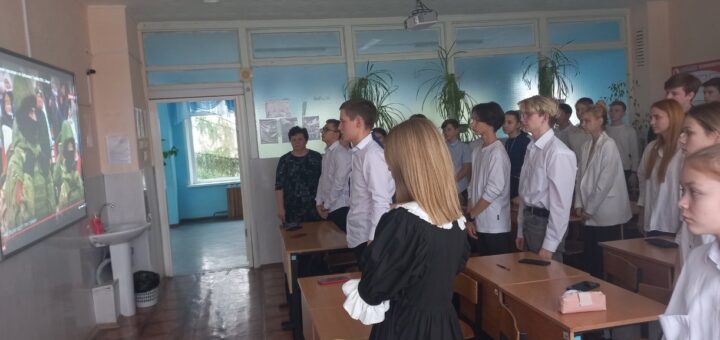 ГБОУ СОШ №2 г. Сызрани | Мероприятия, посвященные Параду памяти: Дорогой победы