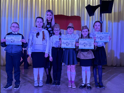 ГБОУ СОШ №2 г. Сызрани | Итоги городского конкурса чтецов "Слушай страна, говорит Ленинград"