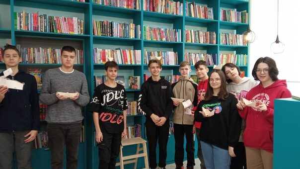 ГБОУ СОШ №2 г. Сызрани | Экскурсия 8-г класса в модельную библиотеку имени С.Маршака по пушкинским картам