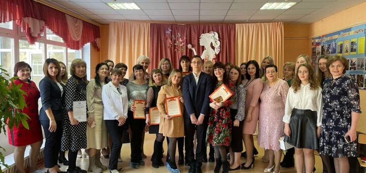 ГБОУ СОШ №2 г. Сызрани | Праздничный концерт, посвященный Дню 8 марта!