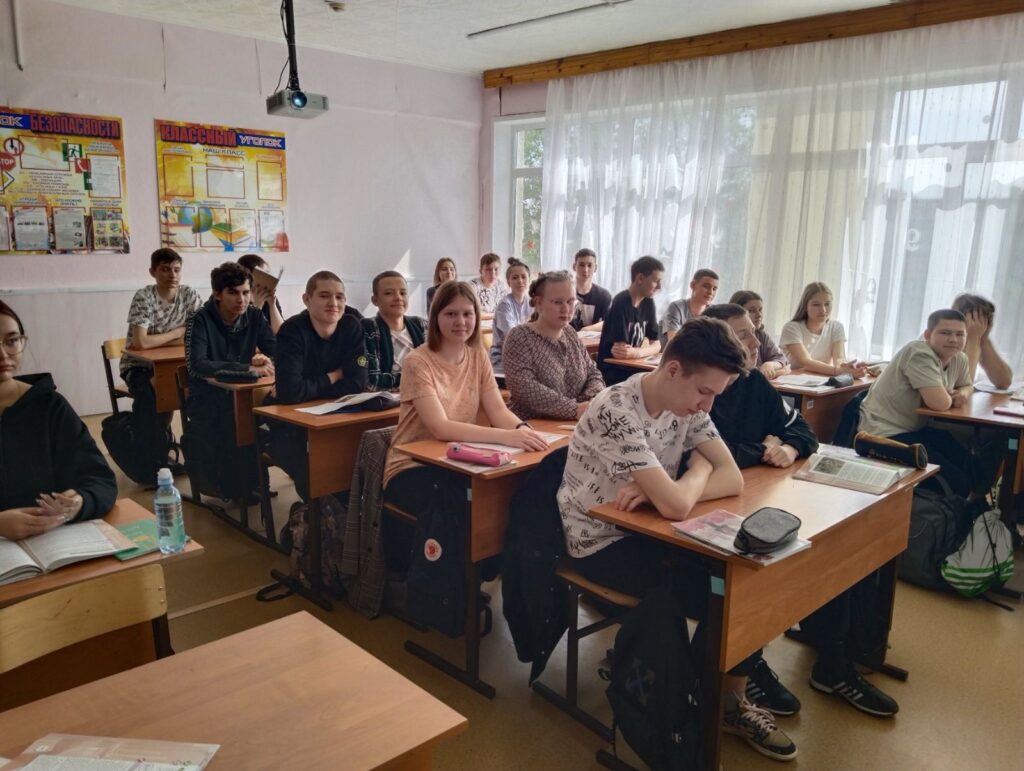 Единый урок истории, посвященный Дню Самарского знамени ГБОУ СОШ №2 г. Сызрани | Единый урок истории, посвященный Дню Самарского знамени