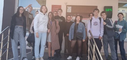 ГБОУ СОШ №2 г. Сызрани | Истор­ический экскурс «Кр­ым и Россия одна суд­ьба» в  ​ модельной библиотеке ​ N 2