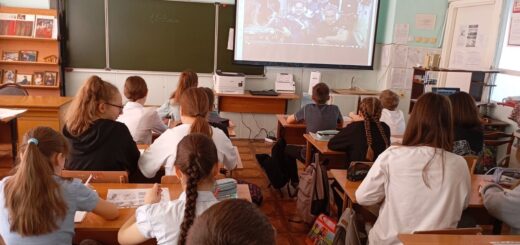 ГБОУ СОШ №2 г. Сызрани | Классная встреча с Заместителем министра - руководителем департамента по надзору и контролю в сфере образования министерства образования и науки Самарской области Бакулиной Светланой Юрьевной