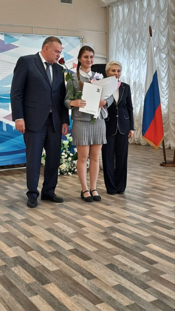 ГБОУ СОШ №2 г. Сызрани | Торжественная церемония вручения аттестатов учащимся одиннадцатых классов