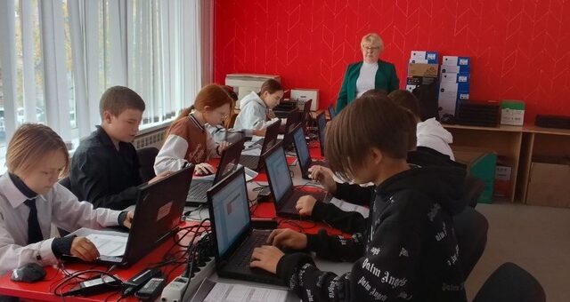 Урок цифры в ЦО Точка роста