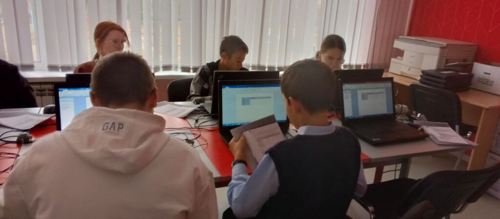 ГБОУ СОШ №2 г. Сызрани | «Урок цифры» в Центре «Точка роста»