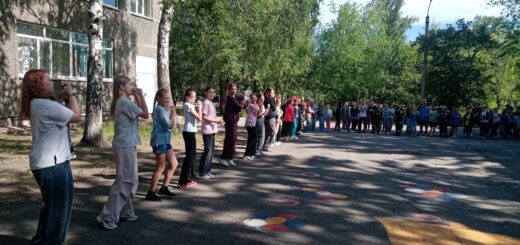 ГБОУ СОШ №2 г. Сызрани | Закрытие смены в летнем оздоровительном лагере дневного пребывания детей «Время первых