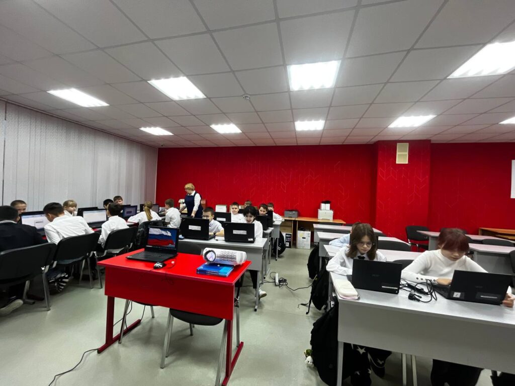 ГБОУ СОШ №2 г. Сызрани | Мастер-класс по компьютерной графике на базе Точки Роста