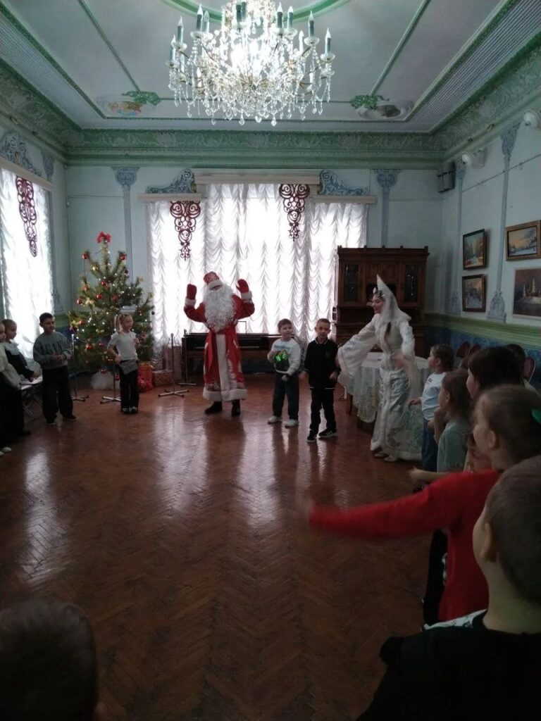 Учащиеся 1-а класса приняли участие в Новогоднем квесте “Там, на неведомых дорожках” ГБОУ СОШ №2 г. Сызрани | Учащиеся 1-а класса приняли участие в Новогоднем квесте