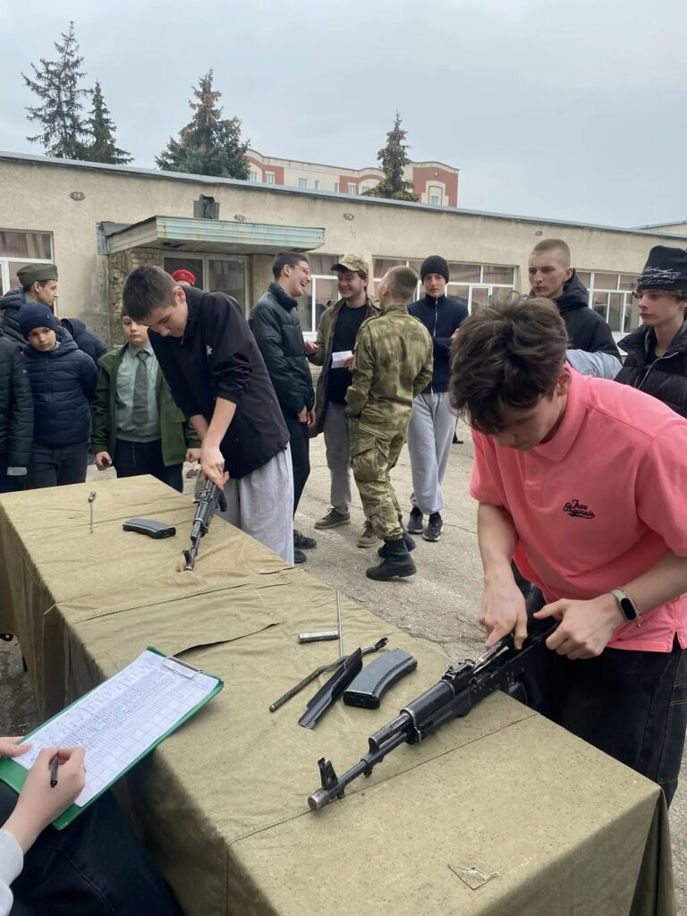 Команда “Сокол” на “Зарнице 2.0” ГБОУ СОШ №2 г. Сызрани | Команда