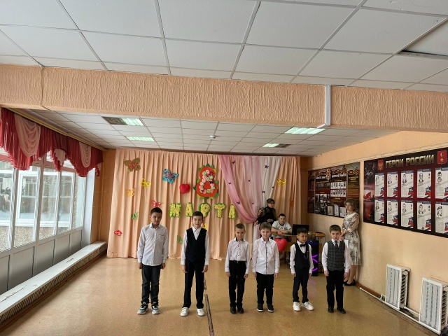 ГБОУ СОШ №2 г. Сызрани | Праздничный концерт, посвященный Международному женскому дню 8 Марта