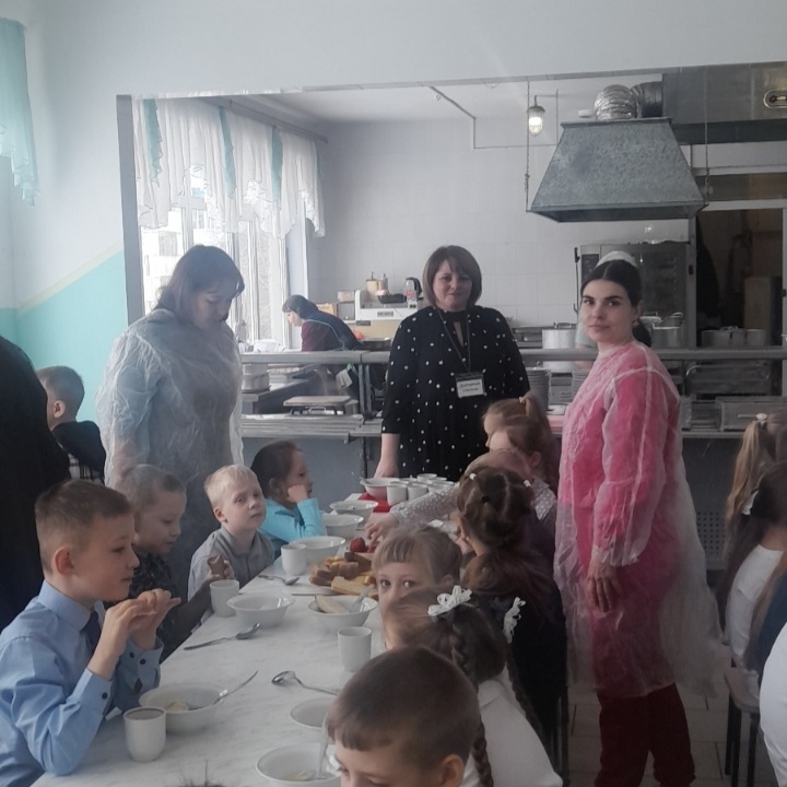 ГБОУ СОШ №2 г. Сызрани | Мероприятия с участием родительской общественности по вопросам питания обучающихся